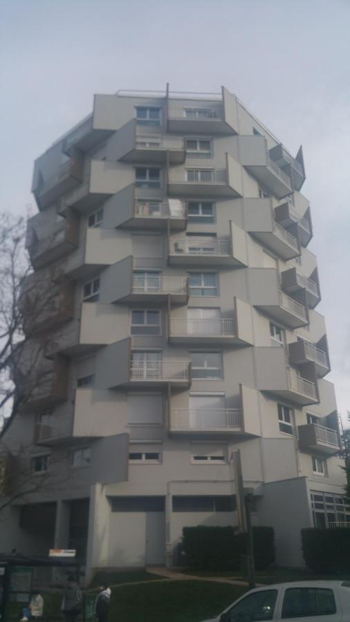 Rond Point Studio Cosy Et Central Avec Balcon Saint-Etienne  Dış mekan fotoğraf